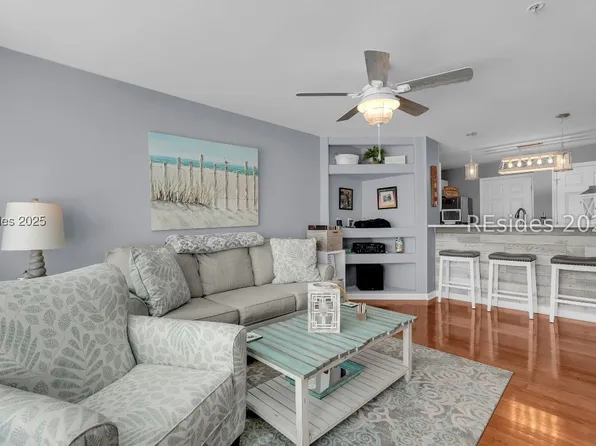80 Paddle Boat Ln APT 821, Hilton Head Island, SC 29928