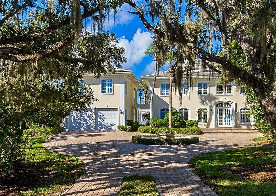 1st image of 2665 Riverview Ct