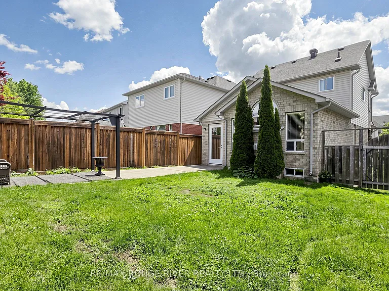 66 Telegraph Dr — Photo 44