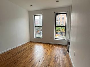 684 9th Ave APT 2, New York, NY 10036