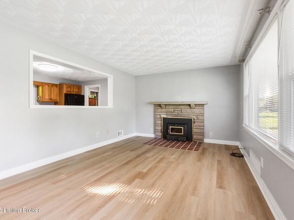 6515 Upper Hunters Trce, Louisville, KY 40216