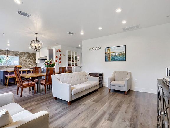 4th image of 205 Rowland Dr