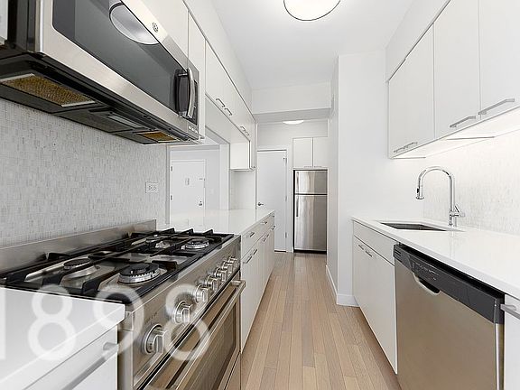 4th image of 245 E 80th St APT 3H