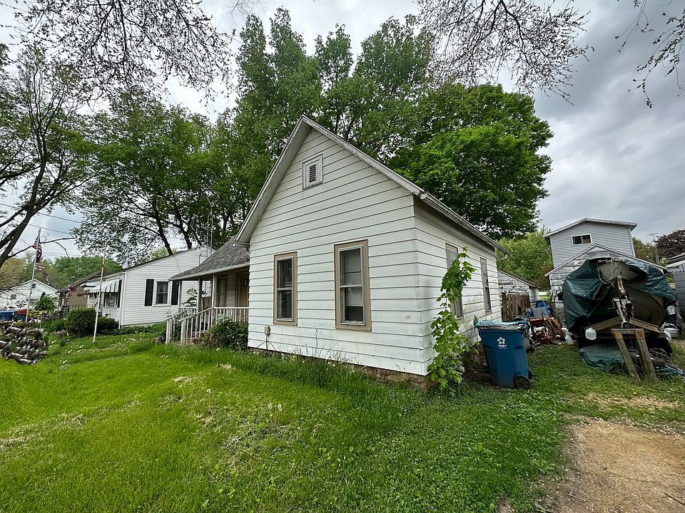 2nd image of 709 Logan Ave