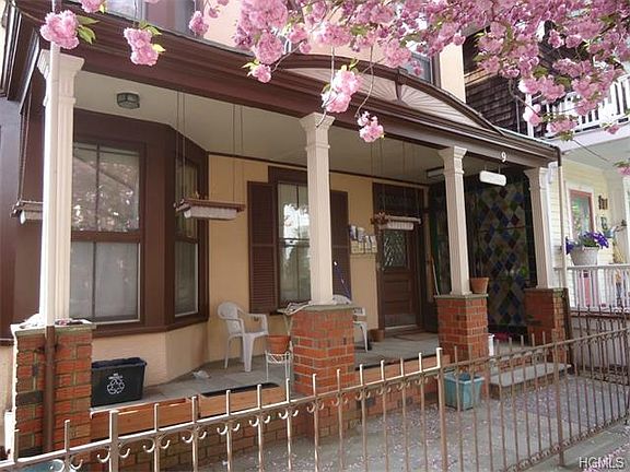 2nd image of 9 N Eckar St APT 4