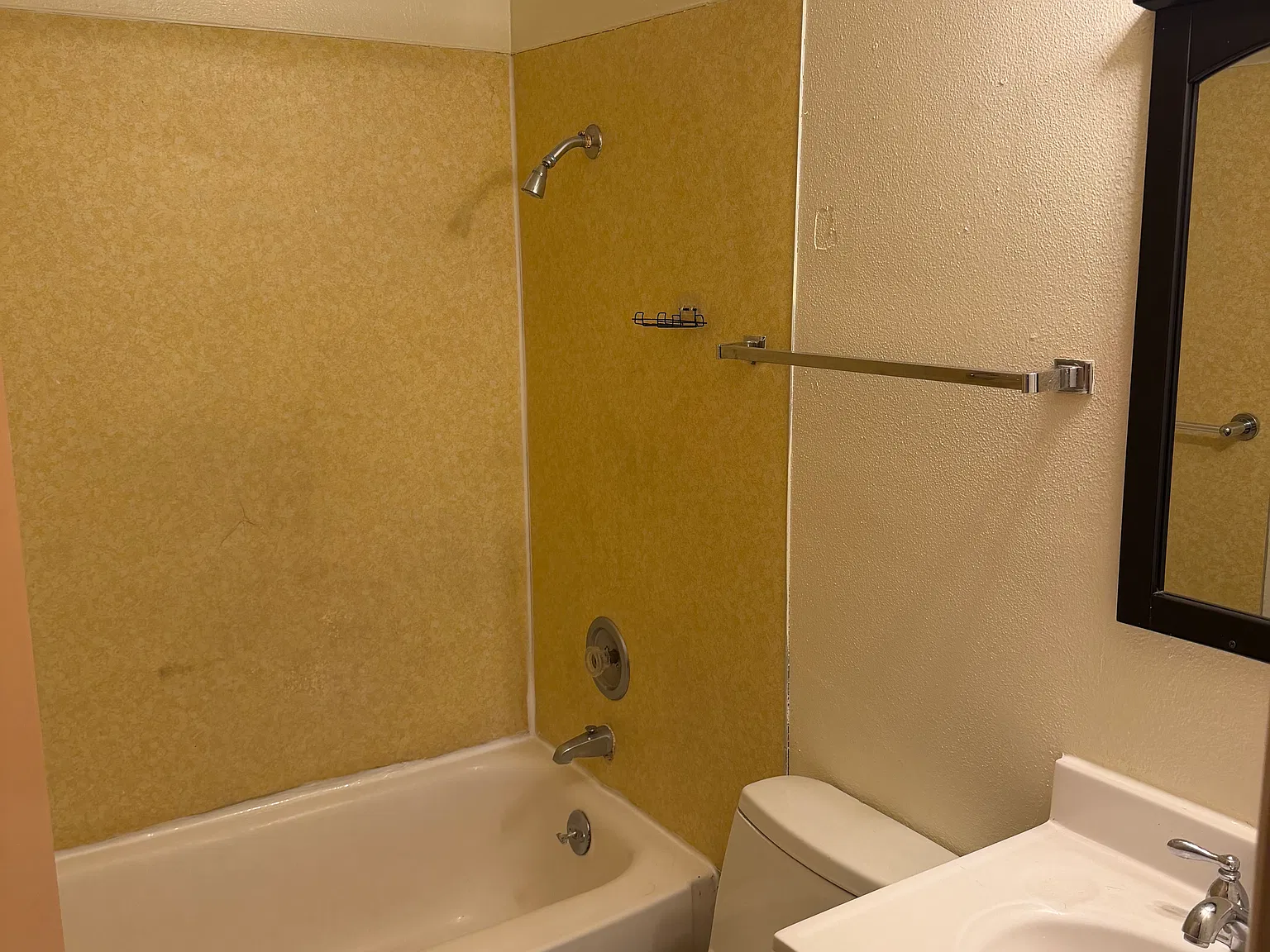 1 bed, 400 sqft, $950 — Photo 4