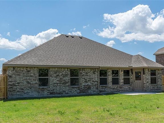 5th image of 121 Stoneridge Dr