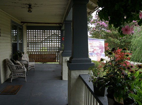 5th image of 804 Virginia Ave