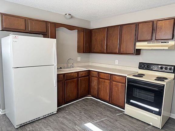 4th image of 1505 Nichols Dr