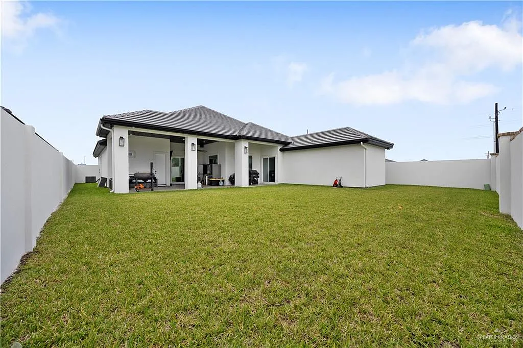 4 bed, 7.0 bath, 2635 sqft, $4,750 — Photo 4