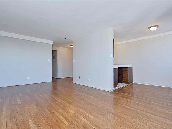 4th image of 735 Avenue W #3H