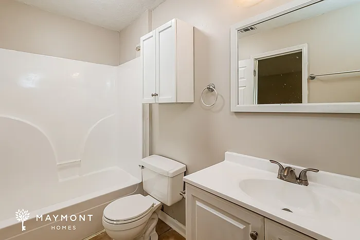 2038 Red Oak Dr — Photo 11