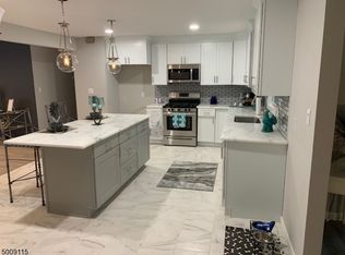 1013 Windward Ave, Beachwood, NJ 08722