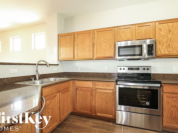 5th image of 17470 W Banff Ln