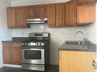 300 Woodworth Ave #7, Yonkers, NY 10701