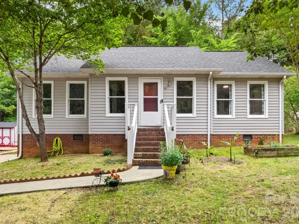 516 Majestic Ct SE, Concord, NC 28025