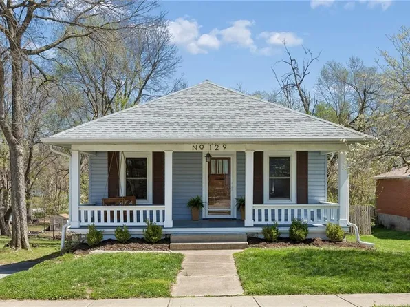129 N Fairview Ave, Liberty, MO 64068