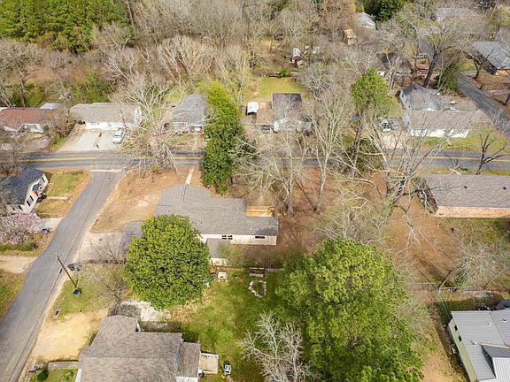 3rd image of 503 Woodlawn Ave