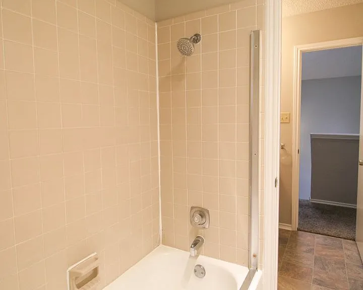 961 Schertz Pkwy — Photo 18
