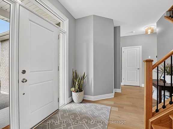 4th image of 4162 Village Creek Dr
