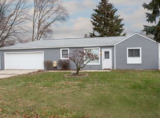 2379 Howe St, Utica, MI 48317