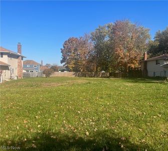 Drake Rd, Strongsville, OH, 44136
