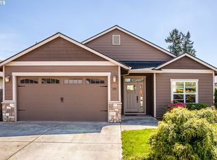 389 SE Regan Hill Loop, Estacada, OR 97023