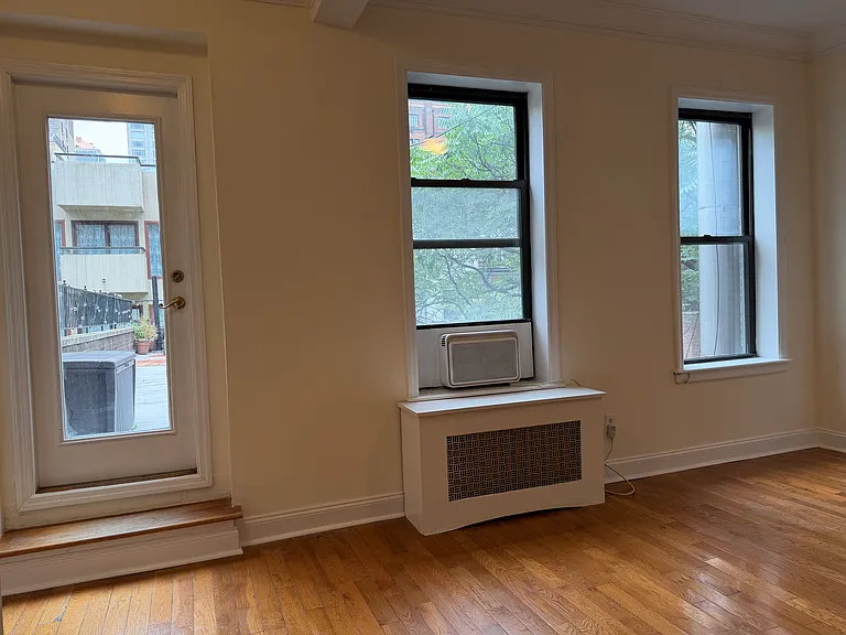 40 E 64th St #15 — Photo 6
