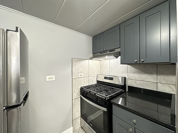4th image of 3812 25th Ave #8