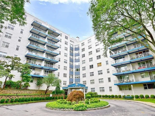 499 N Broadway #8H, White Plains, NY 10603
