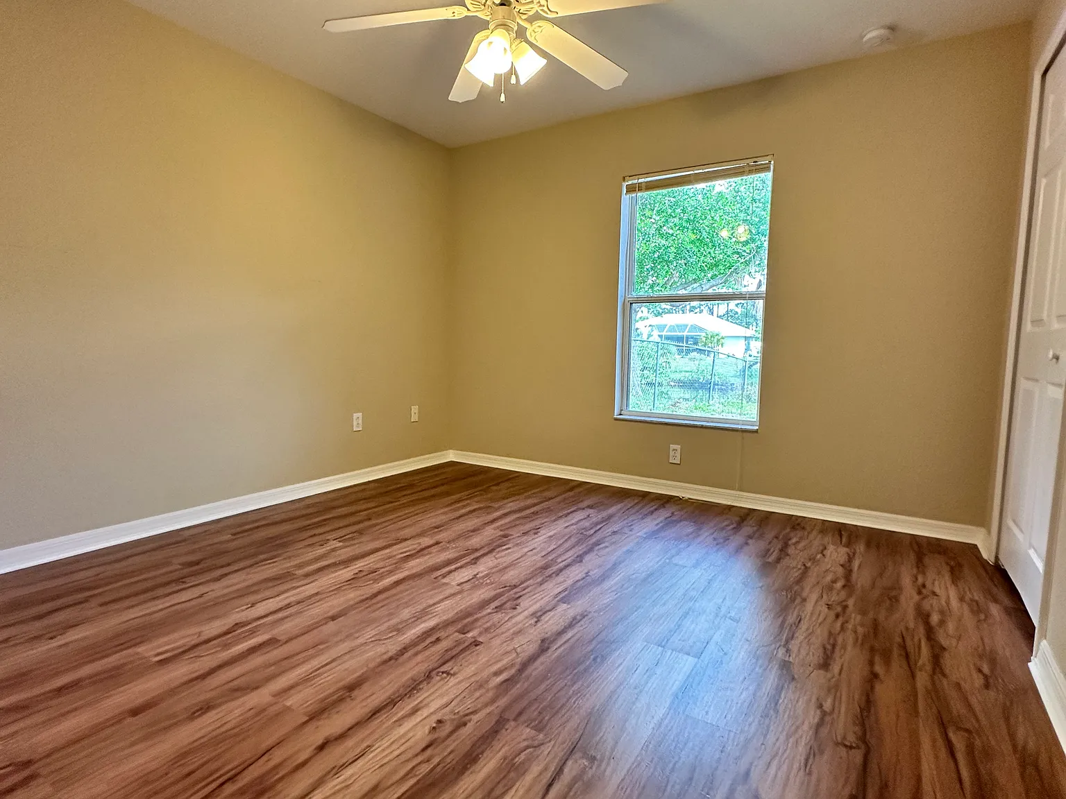 4 bed, 1750 sqft, $2,000 — Photo 4