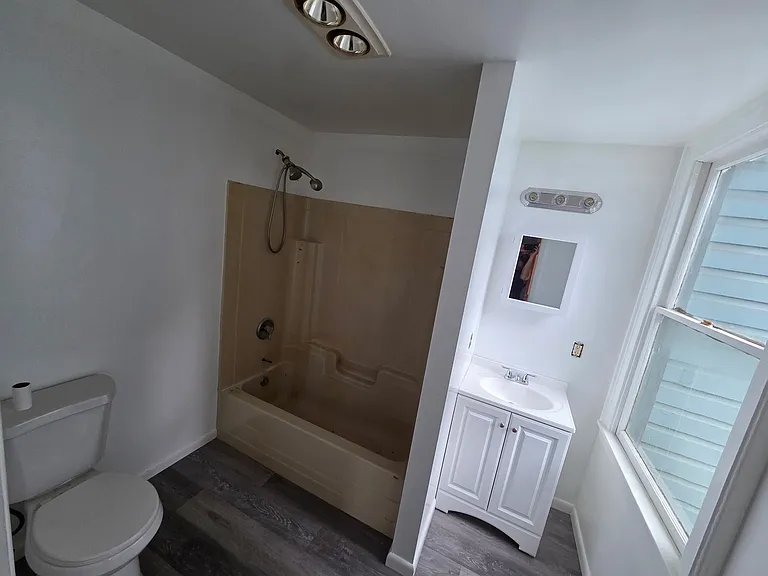 15 West St #2A — Photo 2