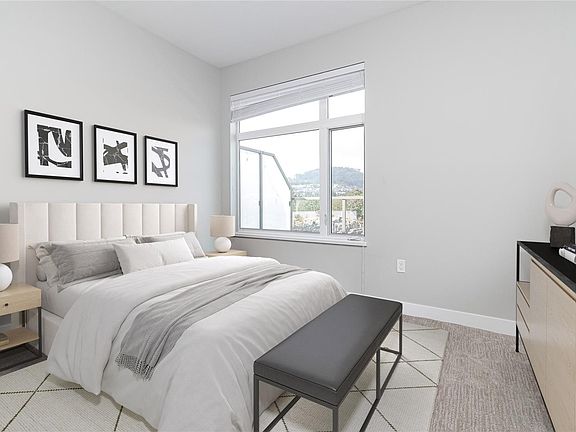 4th image of 967 Whirlaway Cres #606