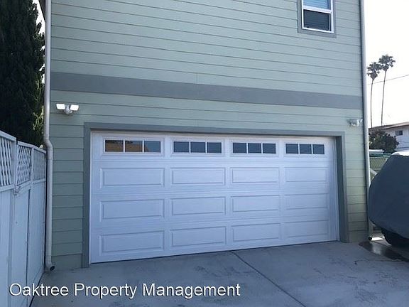 3rd image of 1058 E Santa Clara St #7758022