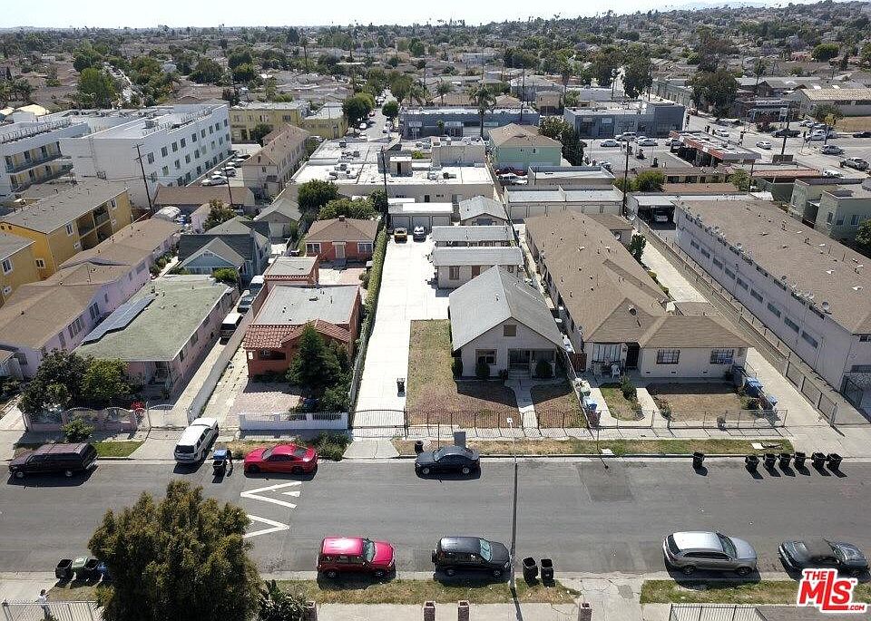 2nd image of 6521 Brynhurst Ave.