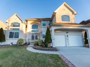 106 W Kennedy Dr, Egg Harbor Township, NJ 08234