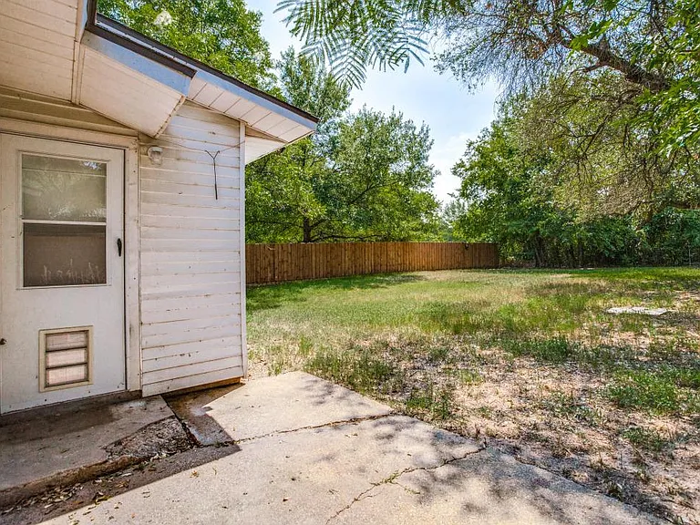 516 Highland Dr — Photo 19