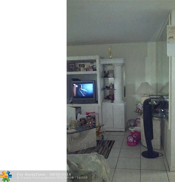 2nd image of 6660 SW 20th St