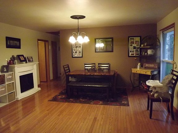 3rd image of 536 E Porter Ave