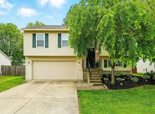 418 Broadview Ct, Pataskala, OH 43062