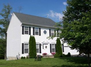 4870 Green Heather Ct, Doylestown, PA 18902