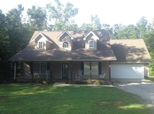 651 Robs Rd, Grimsley, TN 38565