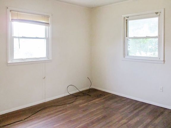 5th image of 21802 N Essex Dr