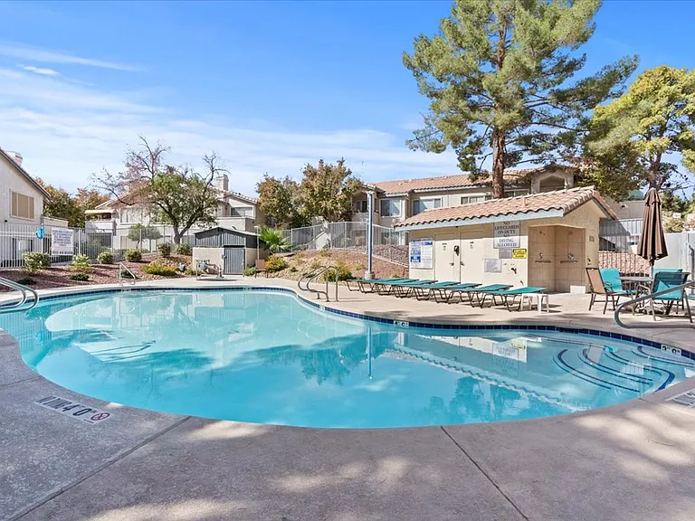 3145 Casey Dr #201 — Photo 28