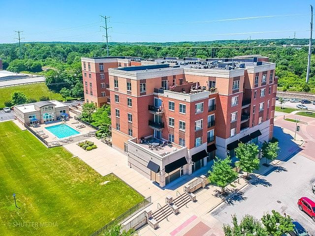 1st image of 300 Village Cir Unit 302