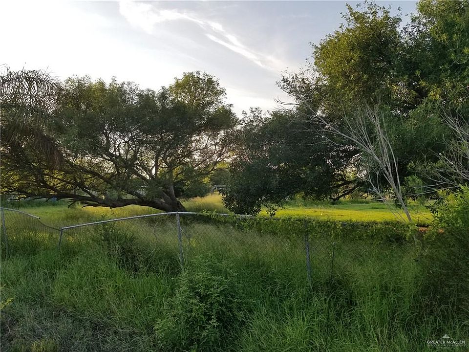2nd image of 1722 E Mile 10 N