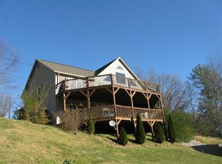 78 Bourbon St, Manchester, KY 40962