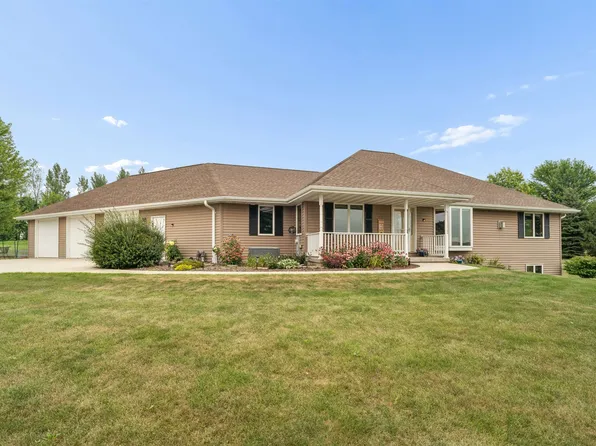2117 Deer Haven Rd, Greenleaf, WI 54126