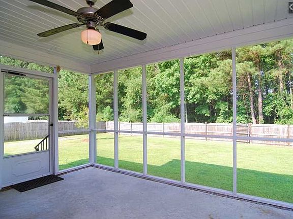 3rd image of 510 Rose Creek Ln