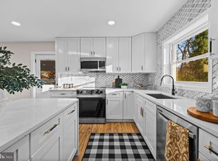 4405 Laurel Rd, Alexandria, VA 22309